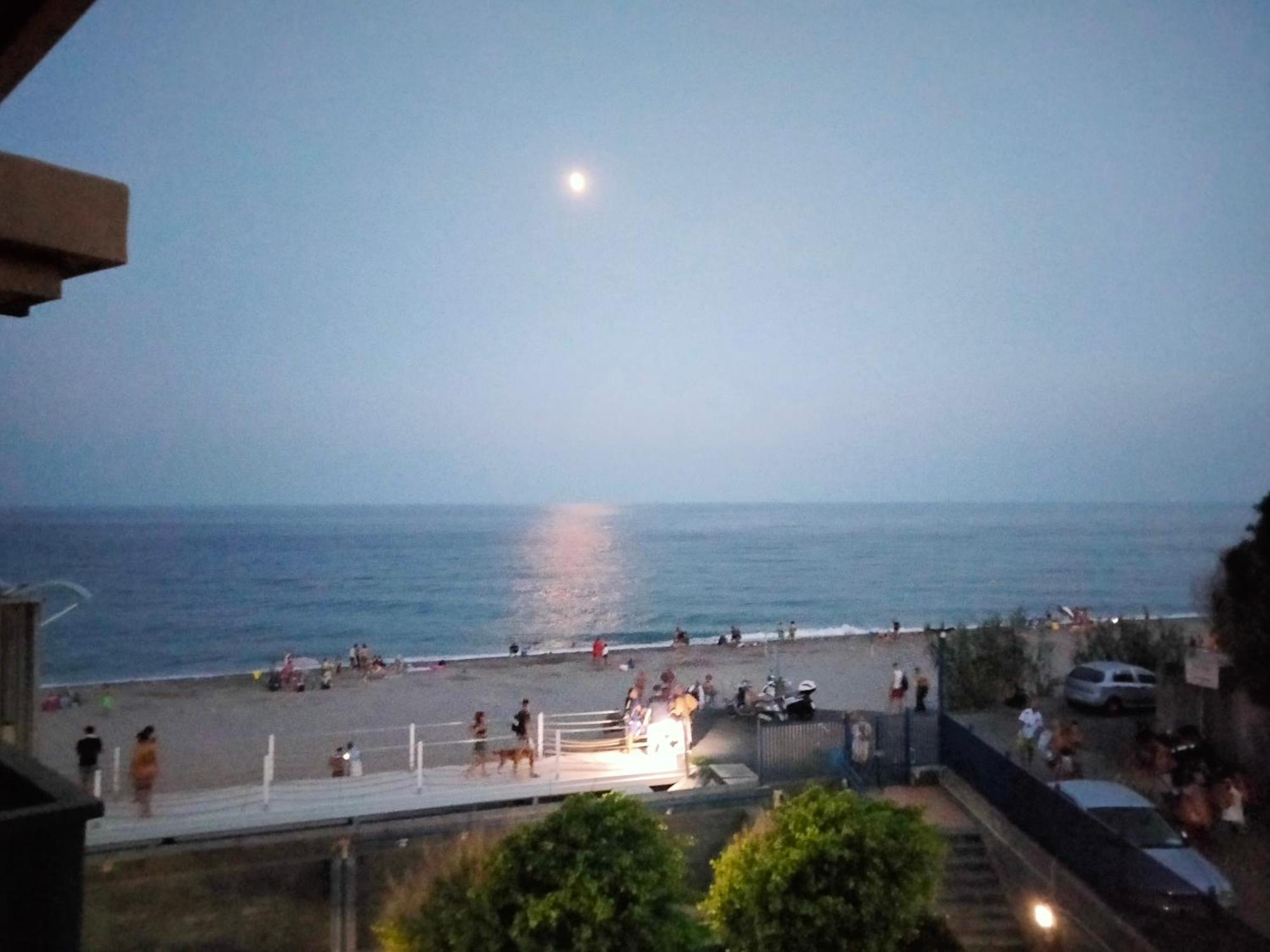 Seaside Villa Giardini-Naxos Buitenkant foto